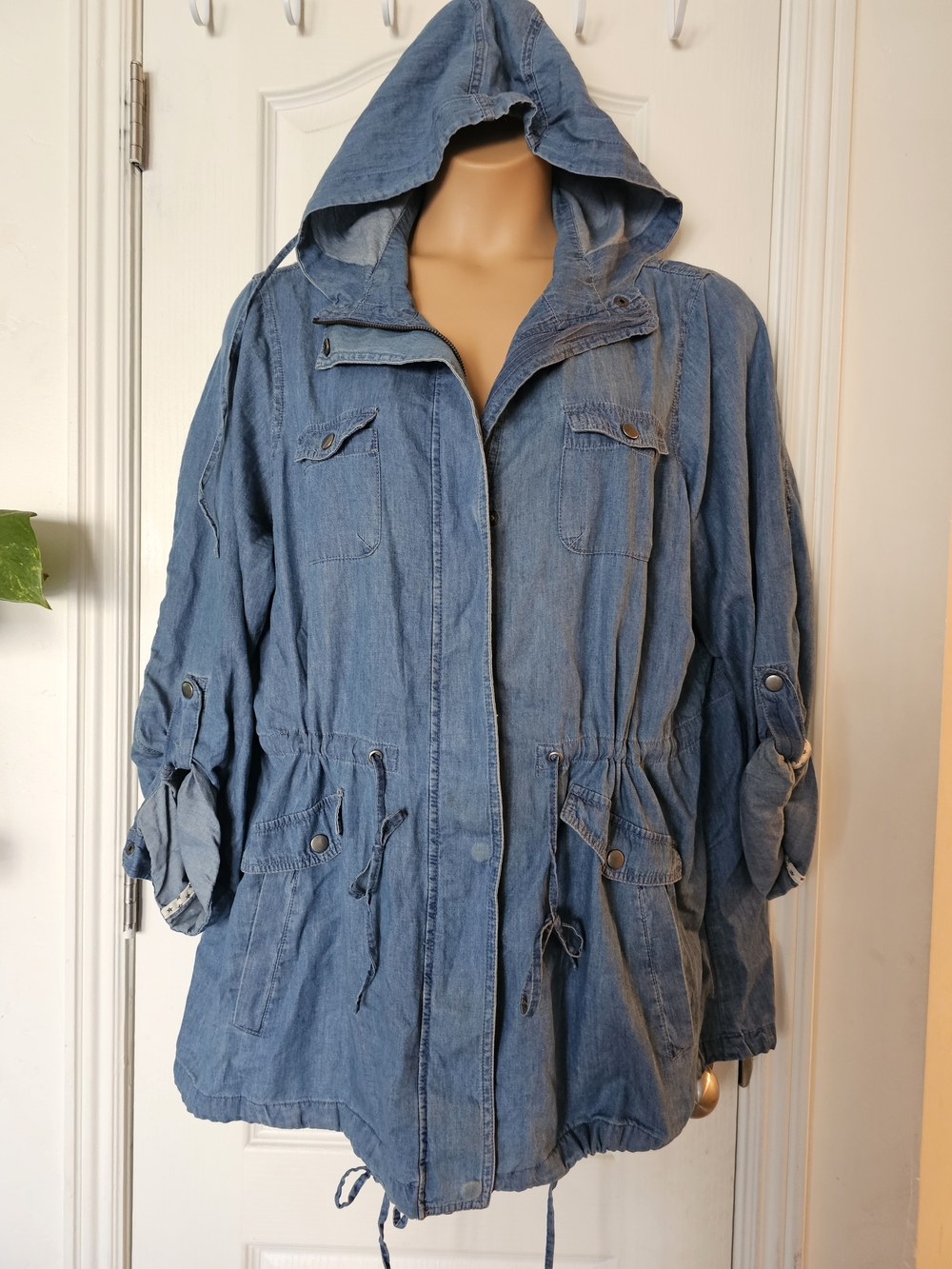 Torrid Sz 2 Light Blue Hooded Denim Jacket with Drawstring Waist